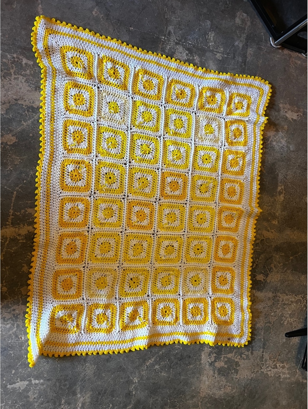 Vintage Handmade Crochet Granny Square Blanket / Throw Afghan – Yellow & White